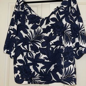 GREAT condition Ann Taylor off-shoulder top - Size XL. Looks great with jeans!